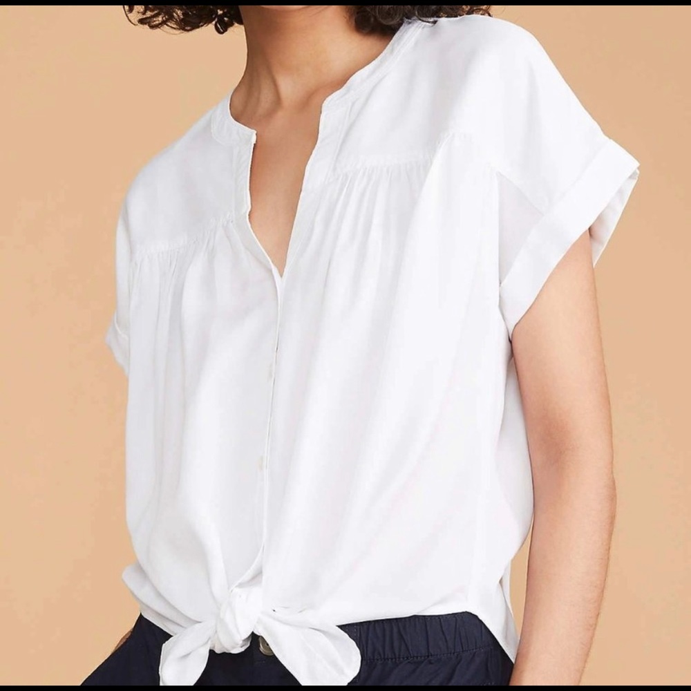 Lou & Grey | Loft White Tie Front Button Down Top